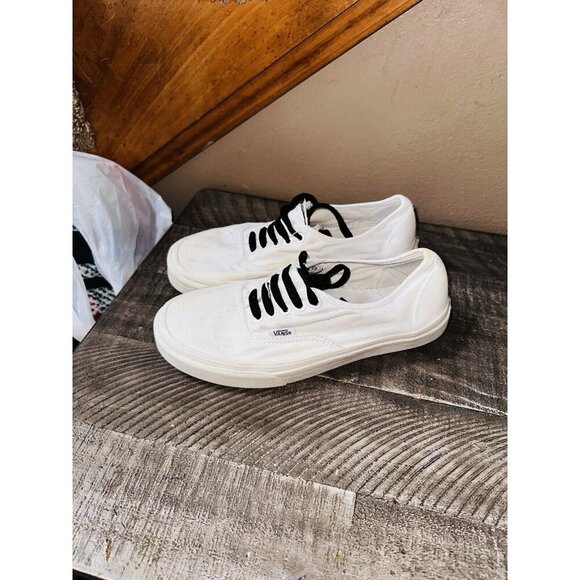 Size 7 U.S Men's-VANS Authentic Sneakers White - Picture 1 of 5